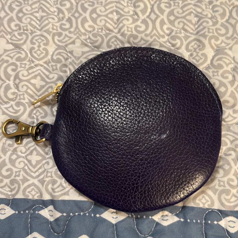 Round Portland Leather cobalt gordita